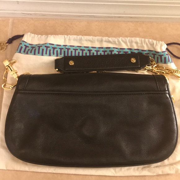 Black leather Tory Burch Convertible Amanda clutch - Picture 2 of 5